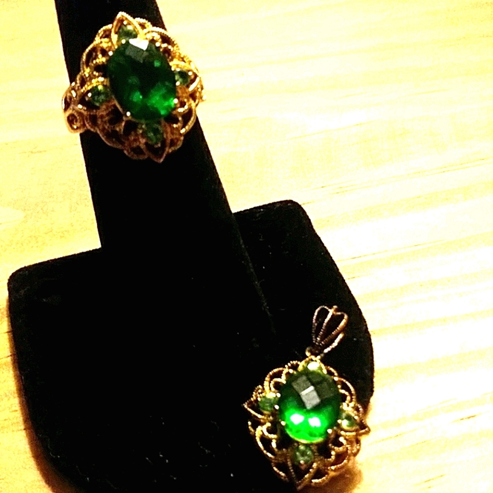 Set Ring Pendant - image 2